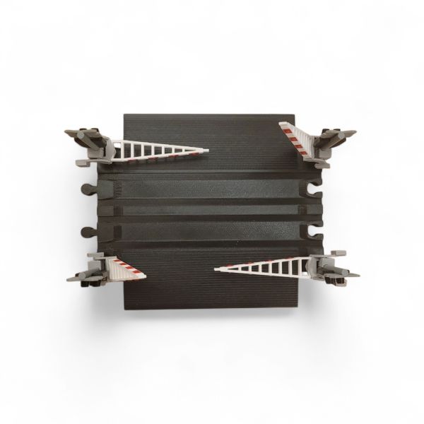 Přejezd dvoukolejný s výstražníky AŽD 97 čtyř závorový, galerie